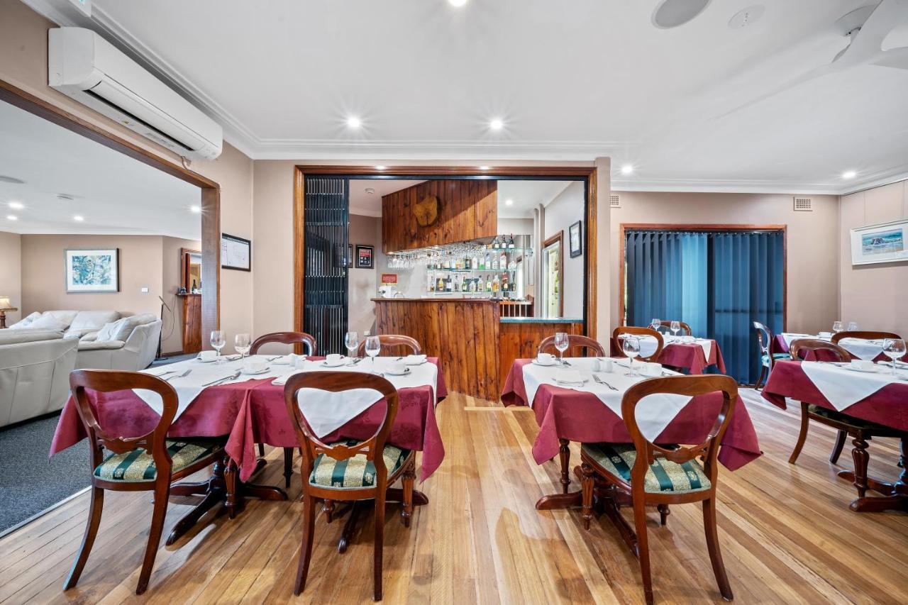 Oasis Inn Ulladulla - Welcoming Guests 18 Years And Older Exterior foto