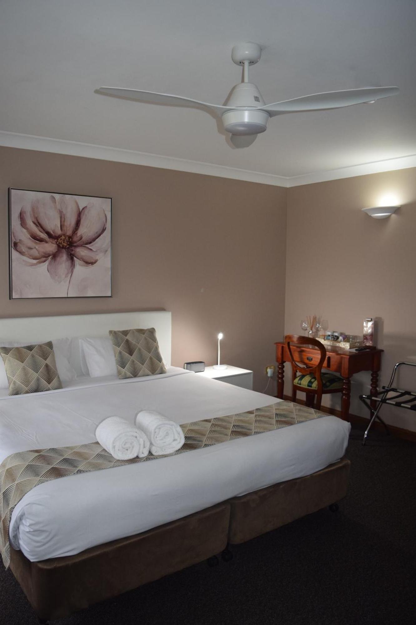 Oasis Inn Ulladulla - Welcoming Guests 18 Years And Older Exterior foto