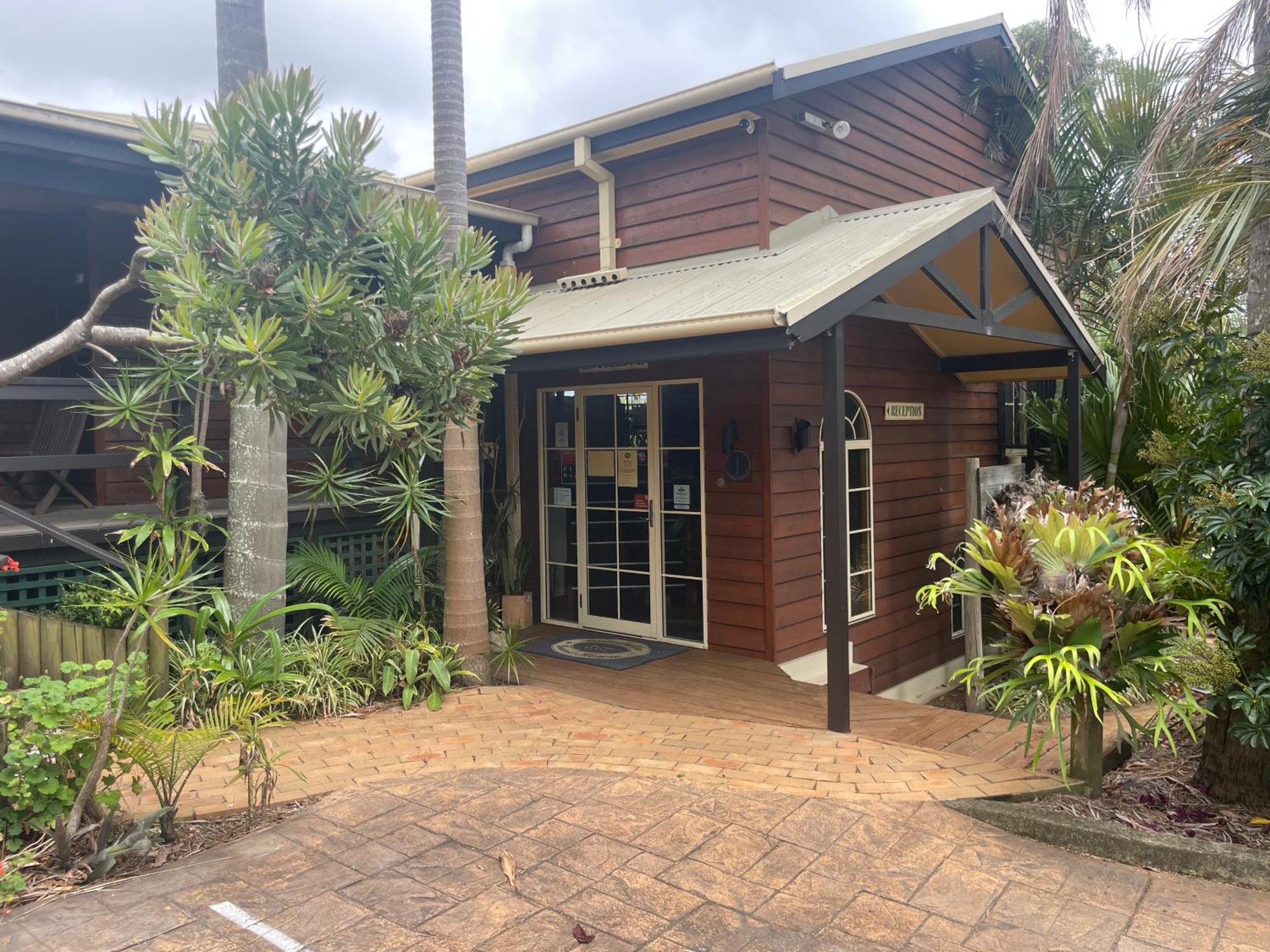 Oasis Inn Ulladulla - Welcoming Guests 18 Years And Older Exterior foto