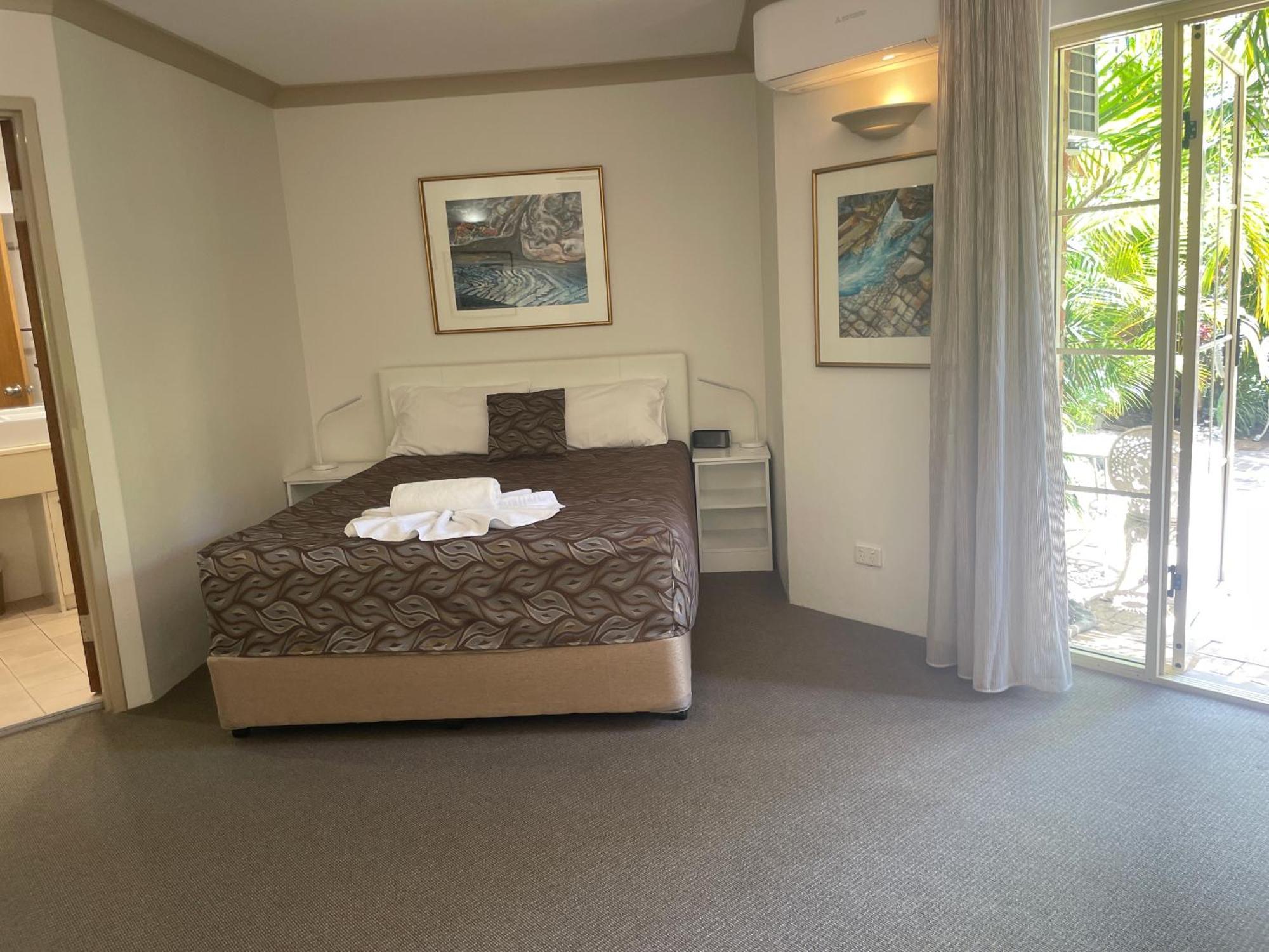 Oasis Inn Ulladulla - Welcoming Guests 18 Years And Older Exterior foto