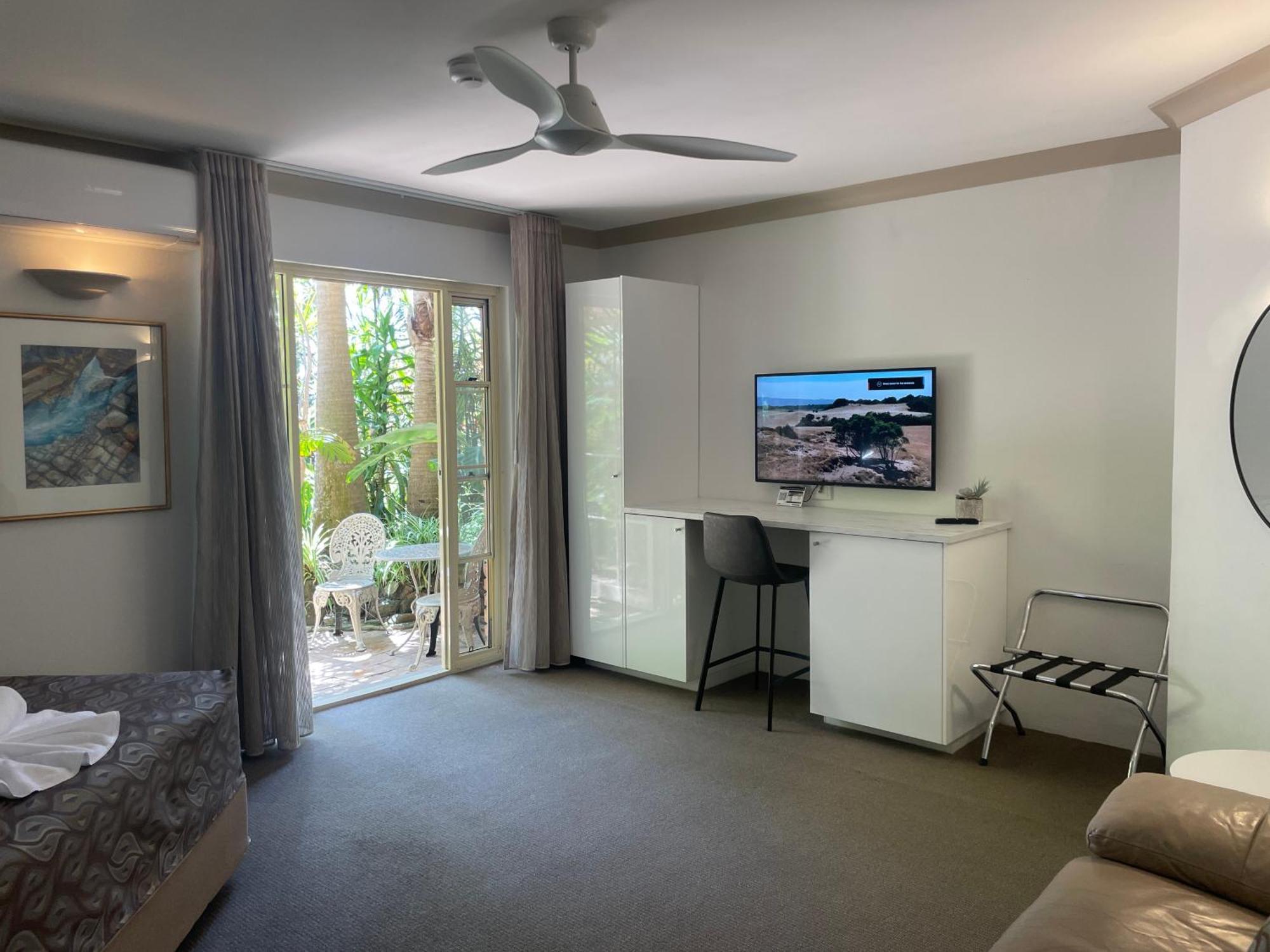 Oasis Inn Ulladulla - Welcoming Guests 18 Years And Older Exterior foto