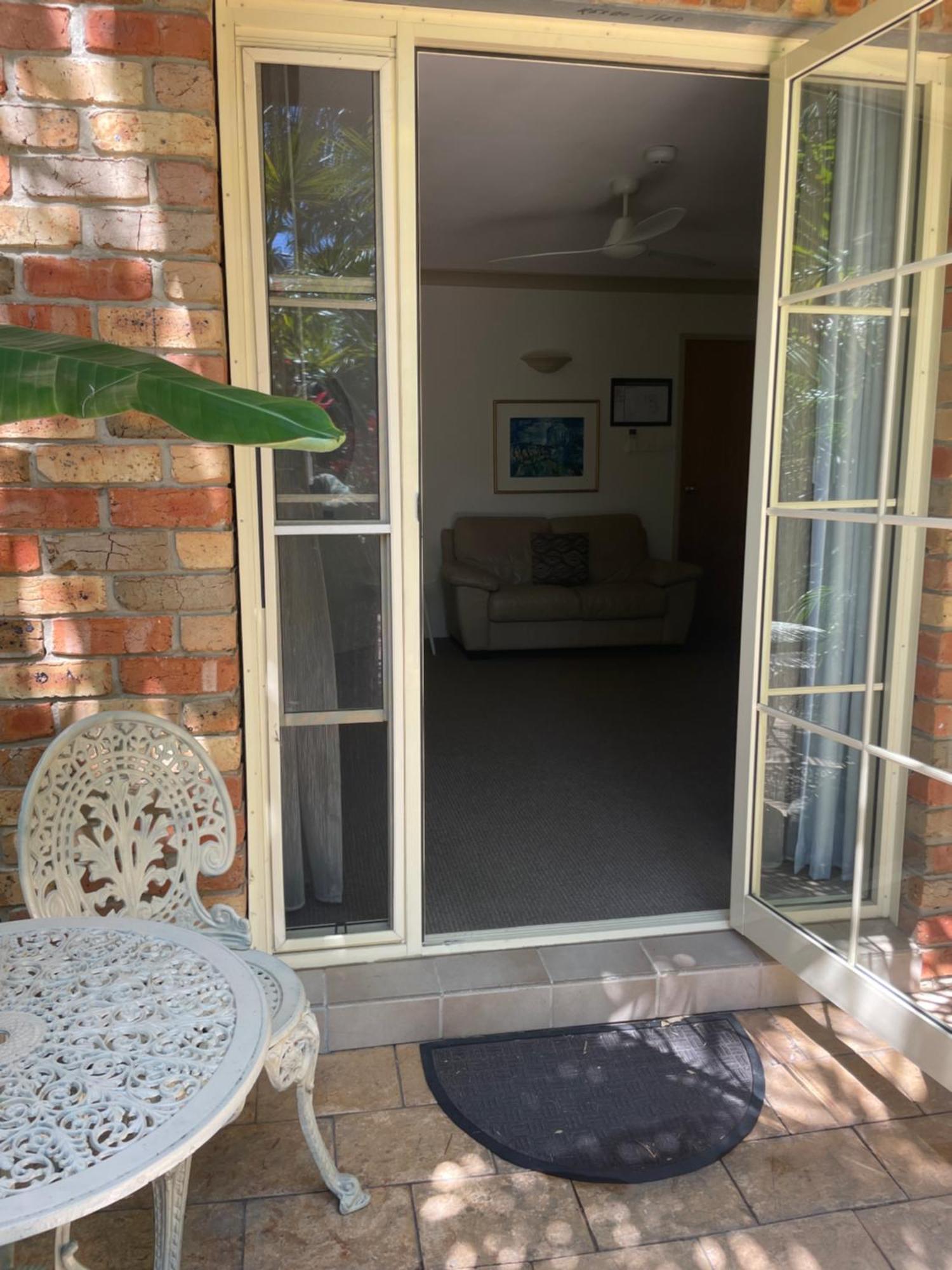 Oasis Inn Ulladulla - Welcoming Guests 18 Years And Older Exterior foto